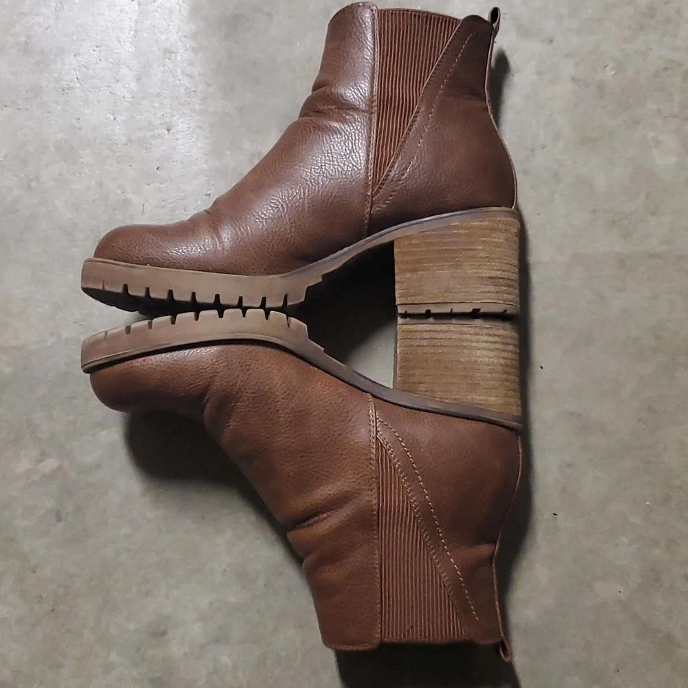 Beautiful  booties leather - Picture 11 of 15